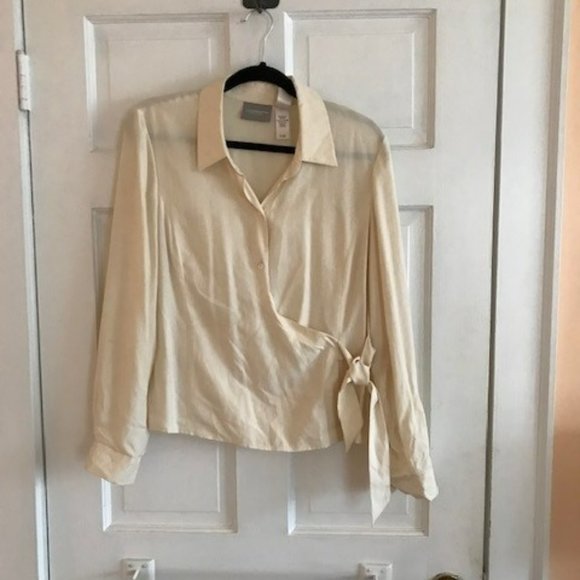 Liz Claiborne Cream Blouse - Picture 5 of 7